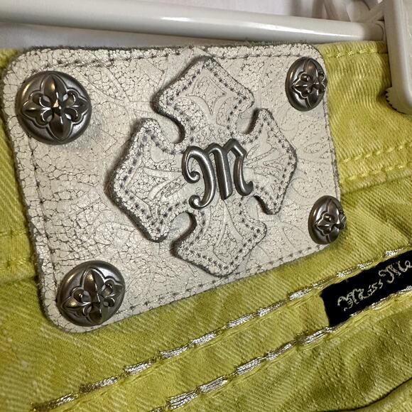 Miss Me Cargo Bermuda Shorts Yellow Size 28 CP4021m3 Like New - Picture 6 of 13